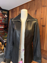 Load image into Gallery viewer, 90s Vintage 100% Genuine Leather Jacket
