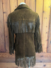 Load image into Gallery viewer, Vintage Brown Suede Fringe Jacket
