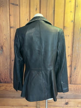 Load image into Gallery viewer, 90s Vintage 100% Genuine Leather Jacket
