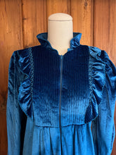 Load image into Gallery viewer, Vintage Blue Ruffled House Coat
