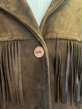 Load image into Gallery viewer, Vintage Brown Suede Fringe Jacket
