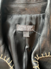 Load image into Gallery viewer, 90s Vintage 100% Genuine Leather Jacket
